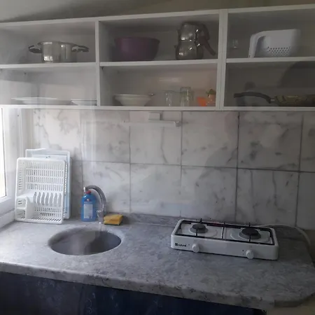 Rose Apartment *