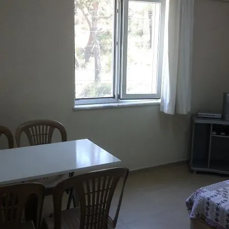 Rose Apartment